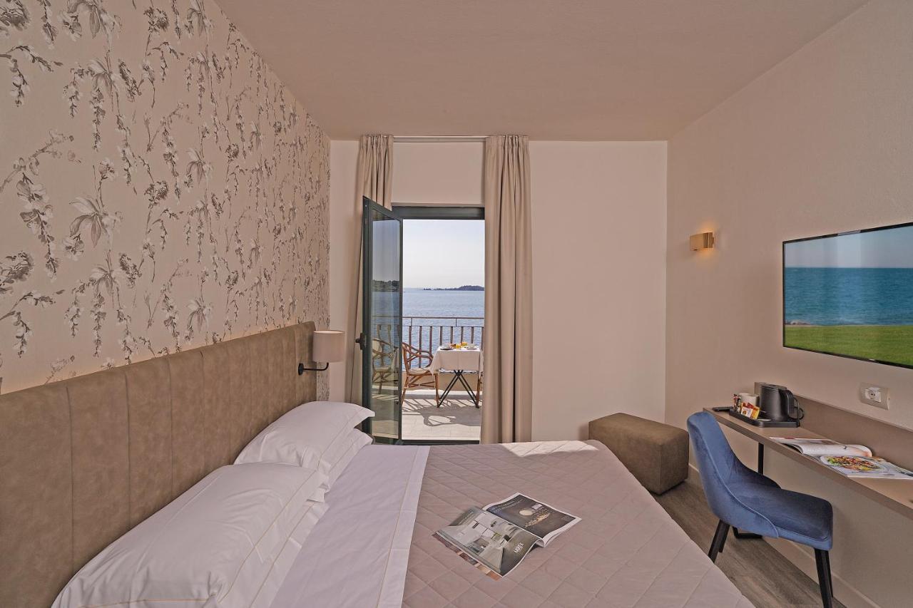 Hotel Du Lac Гардоне Ривьера Экстерьер фото